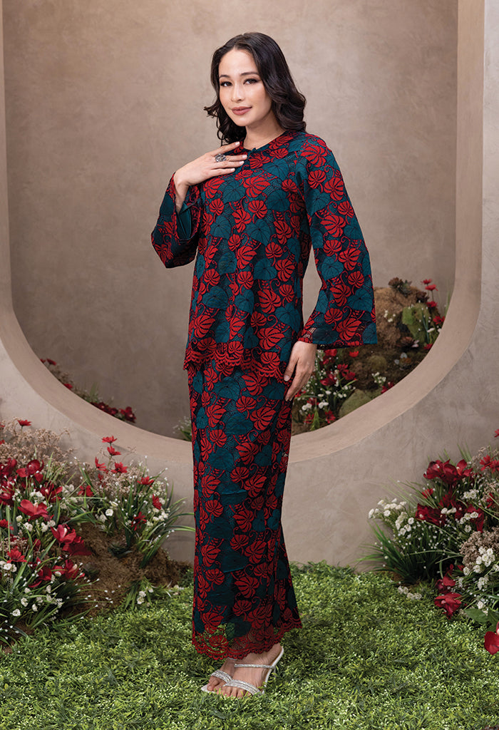 FLORES Kurung Kedah Set in Clementine