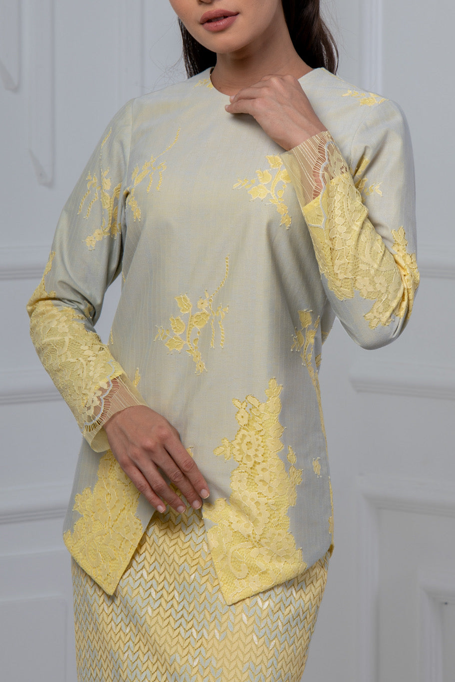 Shazea Kurung dalam Powder Pink Violet