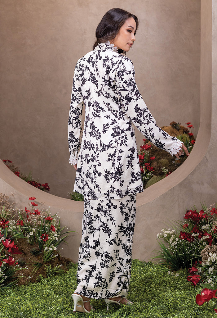 Floral Off White