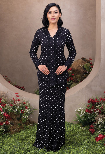 Lily Kebaya Pendek