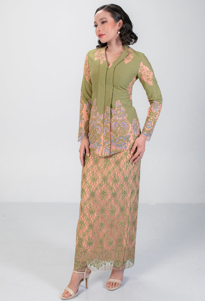 Zaitun Kebaya in Moss Green