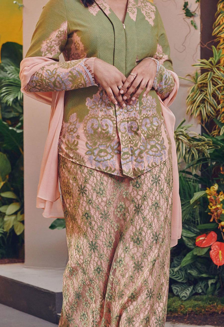 Zaitun Kebaya in Moss Green